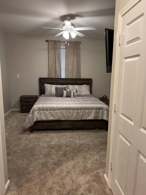 Cheerful 3 Bedroom, Close To Downtown And Arena!!! Savannah Exterior foto